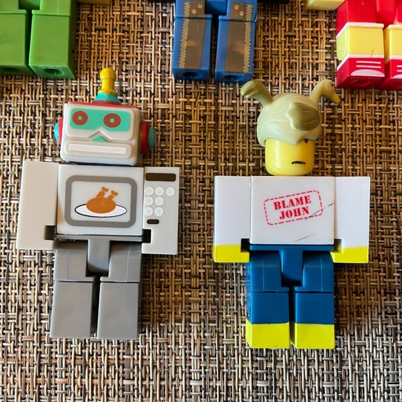 Roblox Figures * Set of 7 * Poseable * Figurines * EUC - Picture 5 of 5